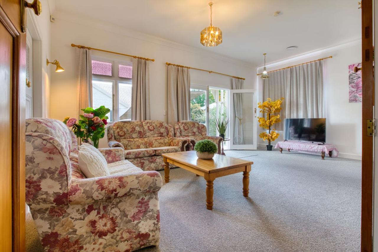 Villa Near Cbd And Globox Arena แฮมิลตัน ภายนอก รูปภาพ